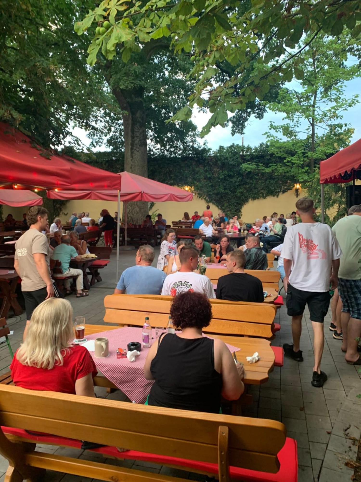 Brauerei Gasthof Kraus Hirschaid Exteriör bild